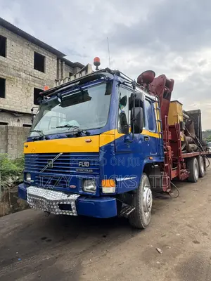 We Load and Unload Heavy Equipment