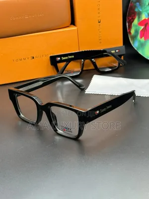 Tommy Hilfiger Luxury Designer Glasses – Stylish Premium Quality
