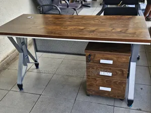 Metallic Leg Office Table 1.2meter