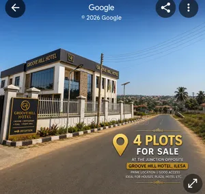 4 Vacant Plots in the Junction Opposite Groove Hil Hotel