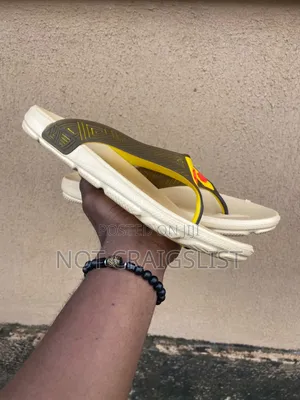 Dunlop Flip Flops for Bathroom Home Travel and Quick Errands
