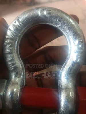 Fender Bow Shackle 3 1/4 Ton Shackle