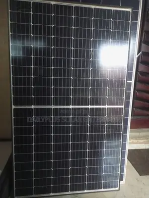 New 450watts Blackframe Monofacial Halfcut Solar Panels