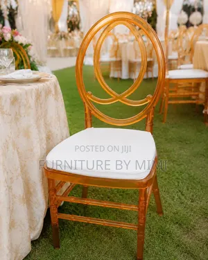 Amber Phoenix Infinity Chairs With White Cushions Event Chairs