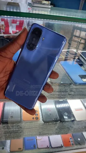 Huawei Nova Y70 128 GB Blue