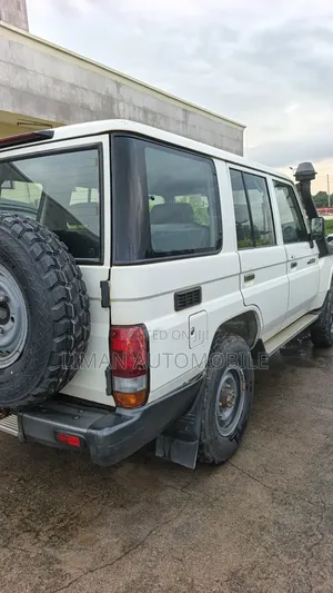 Toyota Land Cruiser 4.5 V8 TD 2019 White
