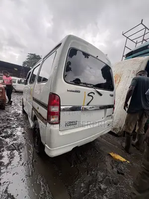Suzuki Every 2009 White