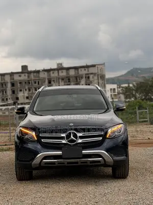 Mercedes-Benz GLC-Class 2016 Blue