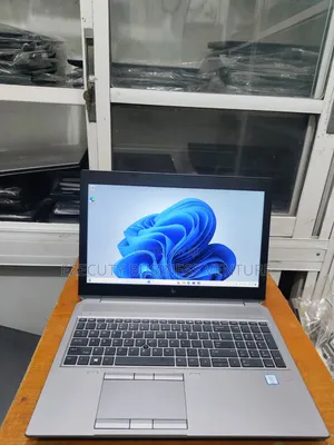 Laptop HP ZBook 15 G5 32GB Intel Core i7 SSD 512GB