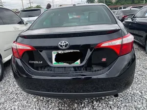 Toyota Corolla 2015 Black