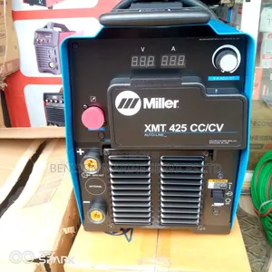 Miller XMT 425 Cc/Cv Welding Machine