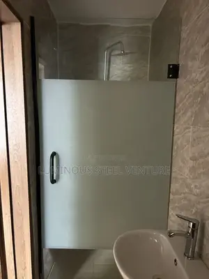 Glass: 10mm or 12mm Clear, Tempered Safety Glass for Maximum Durabilit