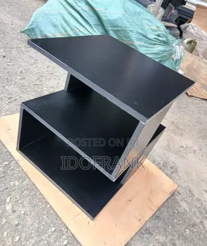 Black Side Stool Table