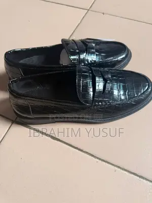 Female Shoe