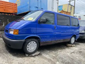 Volkswagen Transporter 2005 Blue