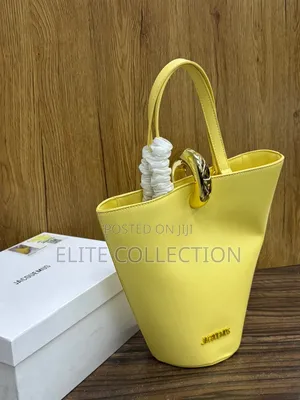 Jacquemus Bag Quality:Luxury Leather Gender:-Female Bag Sizecupe Shape