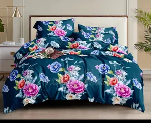 Duvet, Bedspread and 4 Pillow Covers