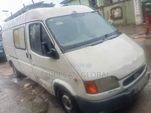Ford Transit 2000 White