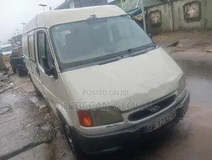 Ford Transit 2000 White