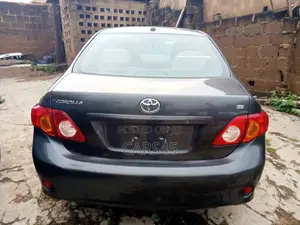 Toyota Corolla 2009 Silver