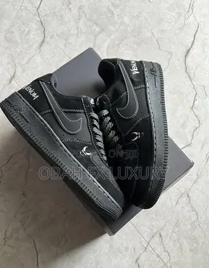Original Quality Nike Air Available in Store