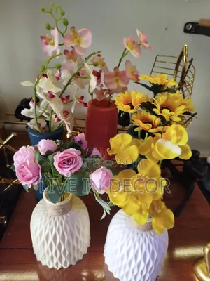 Plastic Vase Flower Set