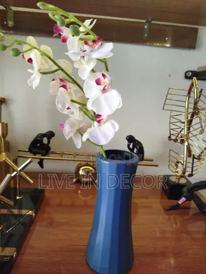 Plastic Vase Flower Set