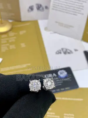 VVS Moissanite Diamond Unisex Earring  