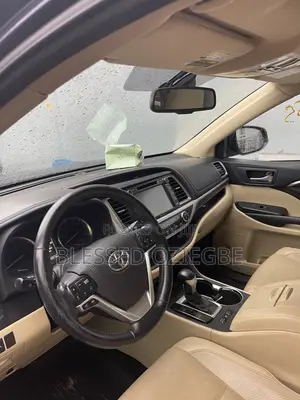 Toyota Highlander 2015 Blue