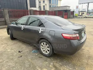 Toyota Camry XLE 4dr Sedan (2.4L 4cyl 5A) 2009 Brown