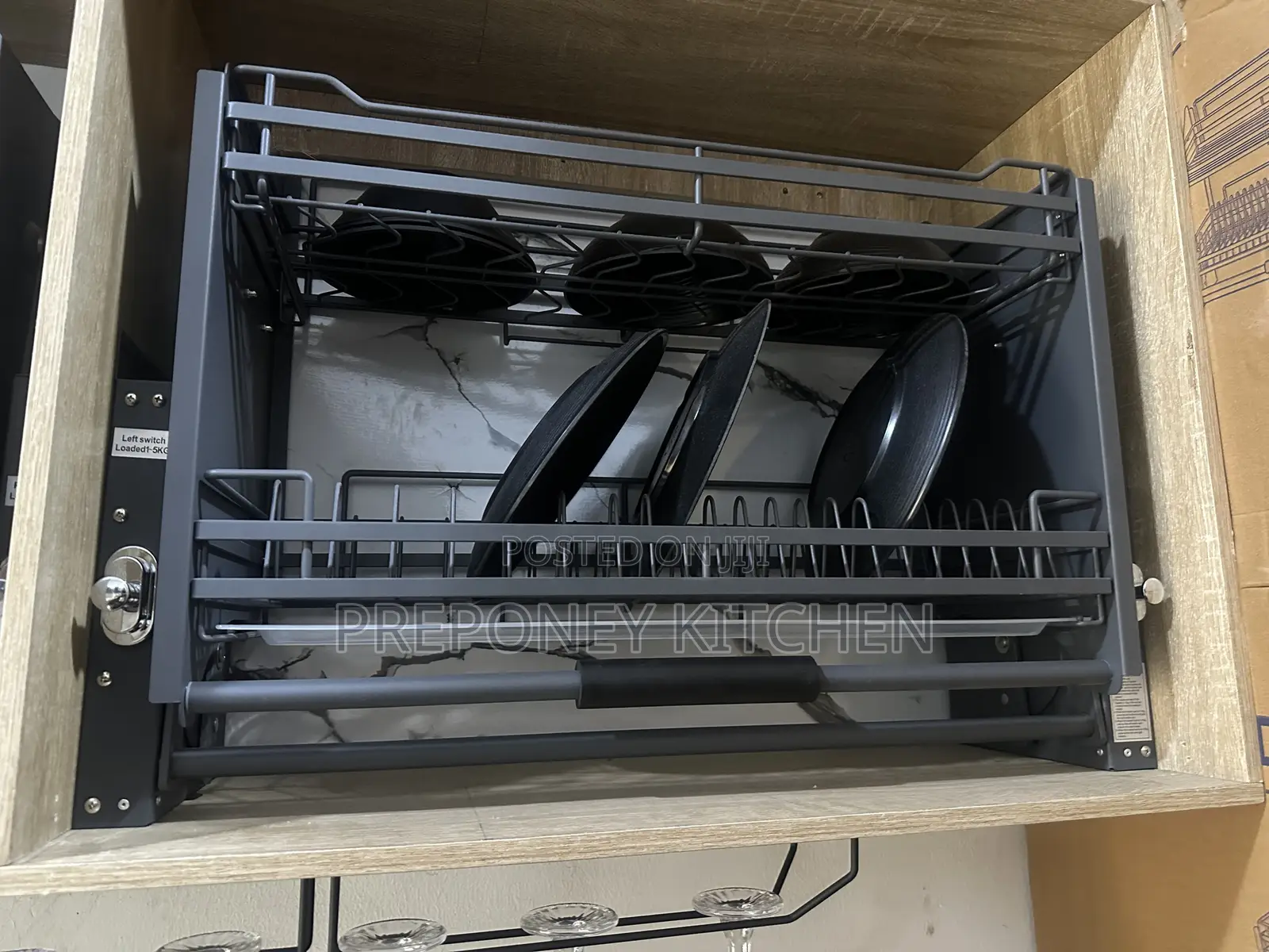 Pull Down Plates Rack 80cm
