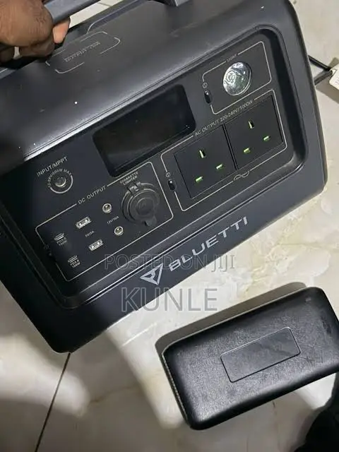 Bluetti Eb70