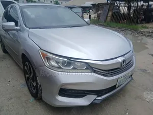 Honda Accord EX 2dr Coupe FWD (2.4L 4cyl 2A) 2017 Silver