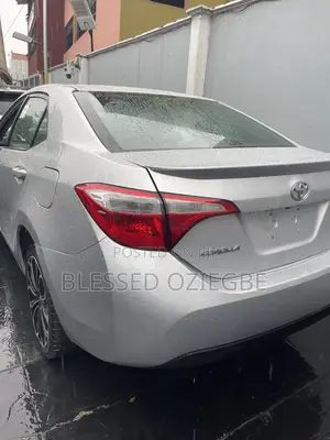 Toyota Corolla 2015 Silver