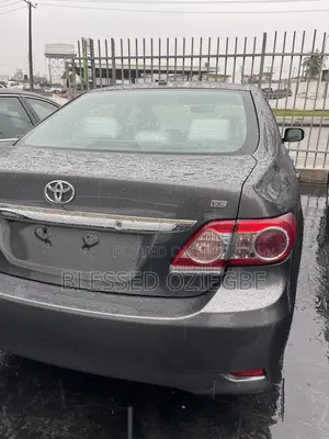 Toyota Corolla 2009 Gray