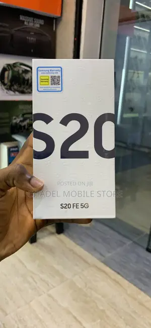 New Samsung Galaxy S20 FE 128 GB Blue
