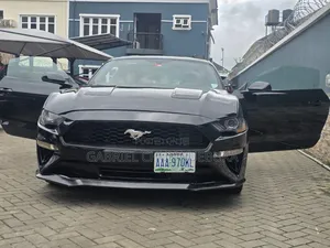Ford Mustang 2019 Black