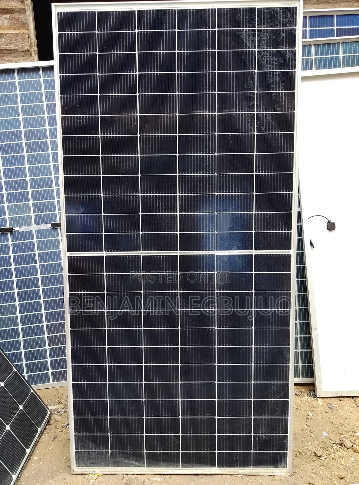 600 Watts Half Caught Mono Panel