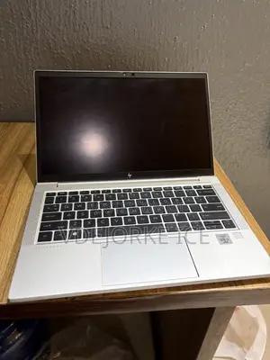 Laptop HP EliteBook 830 G7 8GB Intel Core i5 HDD+SSD 256GB