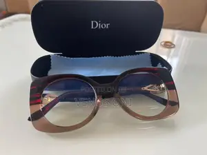 Dior Luxury Round Eyeglass Frame – Brown Gradient
