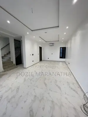 4bdrm Townhouse/Terrace in Guzape District for sale