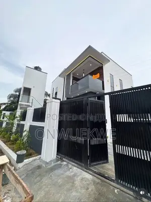 Furnished 4bdrm Duplex in Shell Location for sale