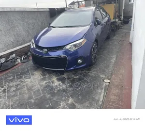 Toyota Corolla S 4dr Sedan (1.8L 4cyl CVT) 2014 Blue