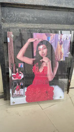 20/24 Acrylic Frame