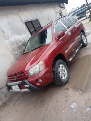 Toyota Highlander 2004 Red
