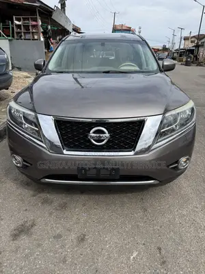 Nissan Pathfinder SL 4dr SUV 4WD (3.5L 6cyl CVT) 2014 Gray