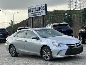 Toyota Camry SE 4dr Sedan (2.5L 4cyl 6A) 2017 Silver