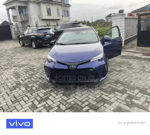 Toyota Corolla XSE 4dr Sedan (1.8L 4cyl CVT) 2017 Blue