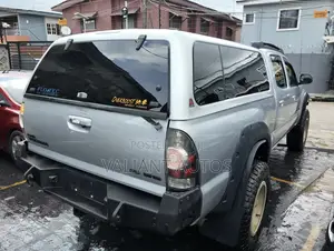 Toyota Tacoma 2012 Silver