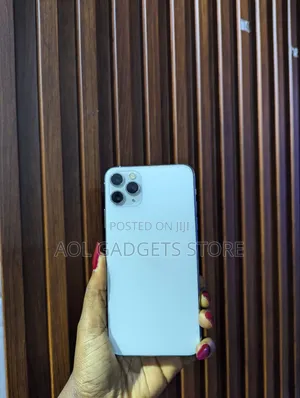 Apple iPhone 11 Pro Max 64 GB White